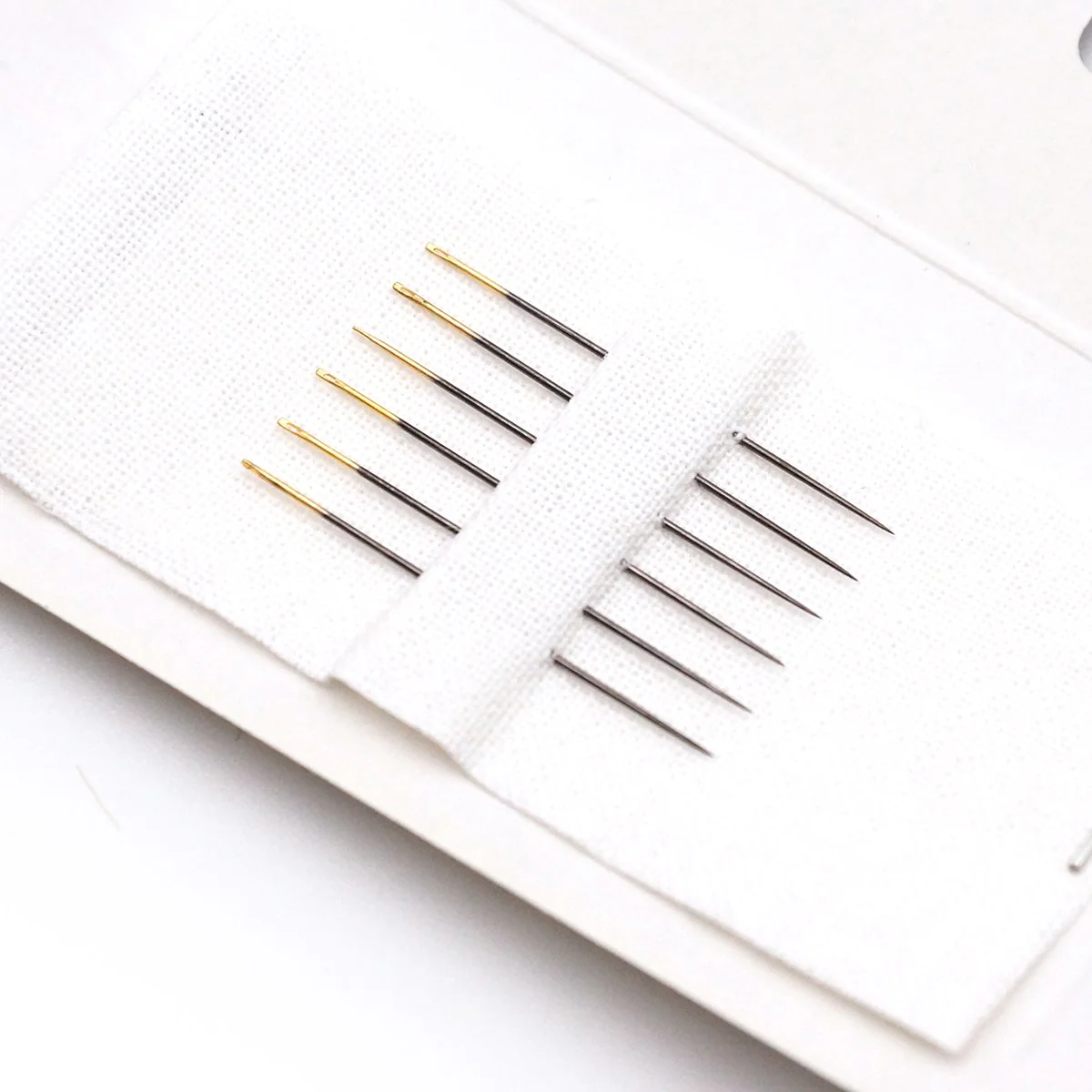 Black Gold Hand Sewing Needles (Applique/Sharps) No. 12 - Image 4