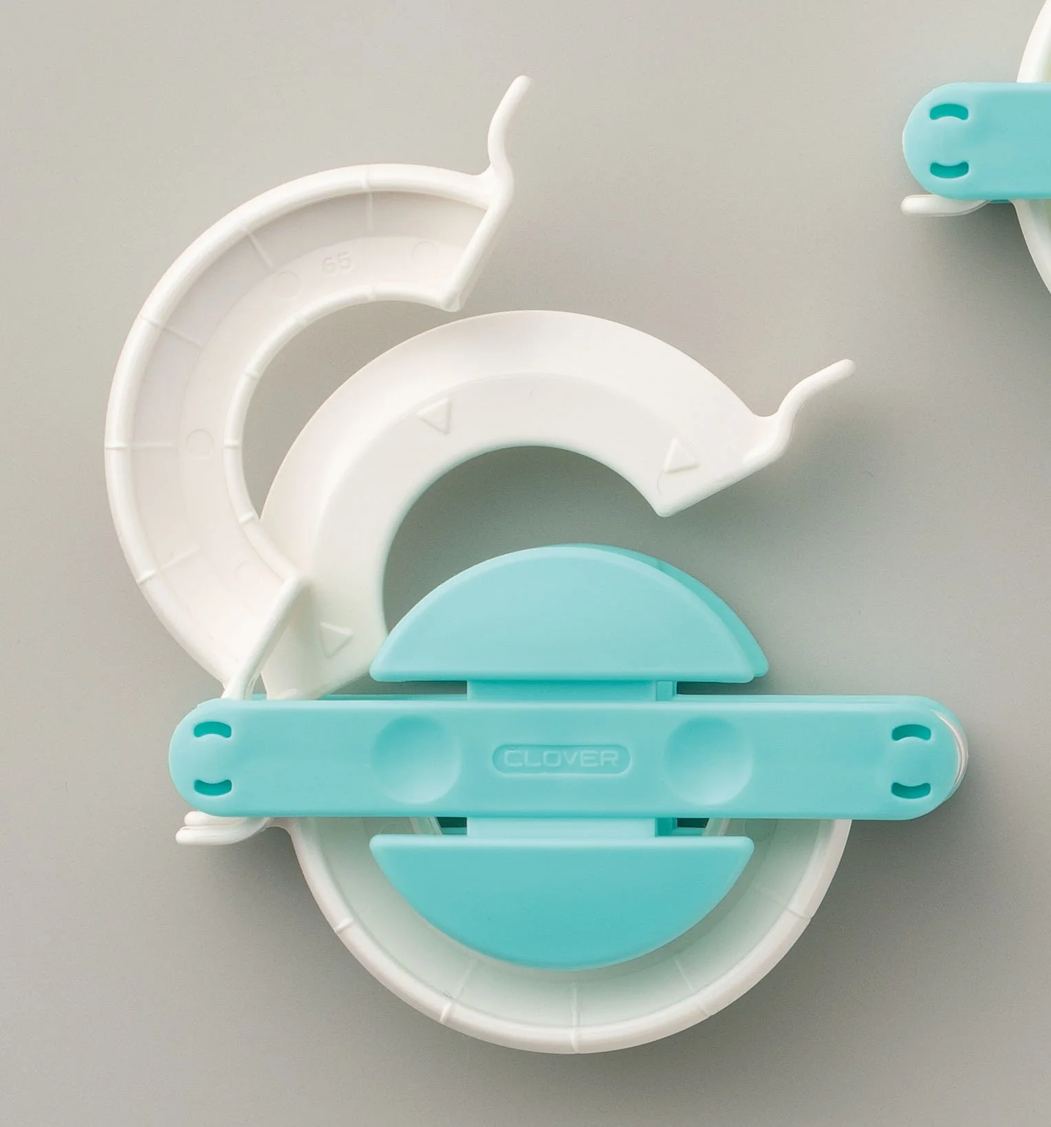 Pom Pom Maker (Large) - Image 3