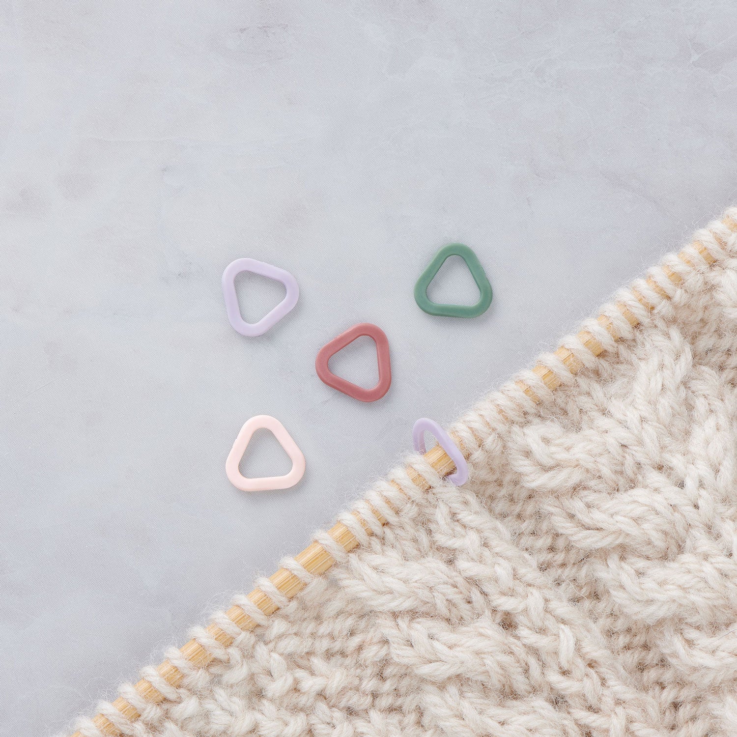 Soft Stitch Markers (Triangle) Small - Image 5